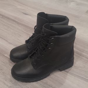 Timberland Jayne 6" waterproof combat boots